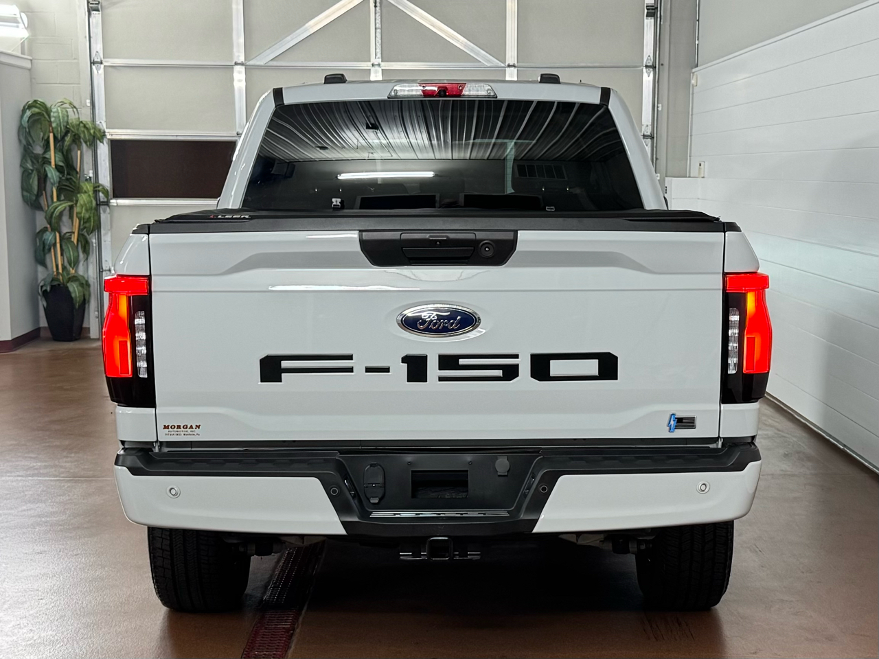 Ford F-150 Lightning  2023