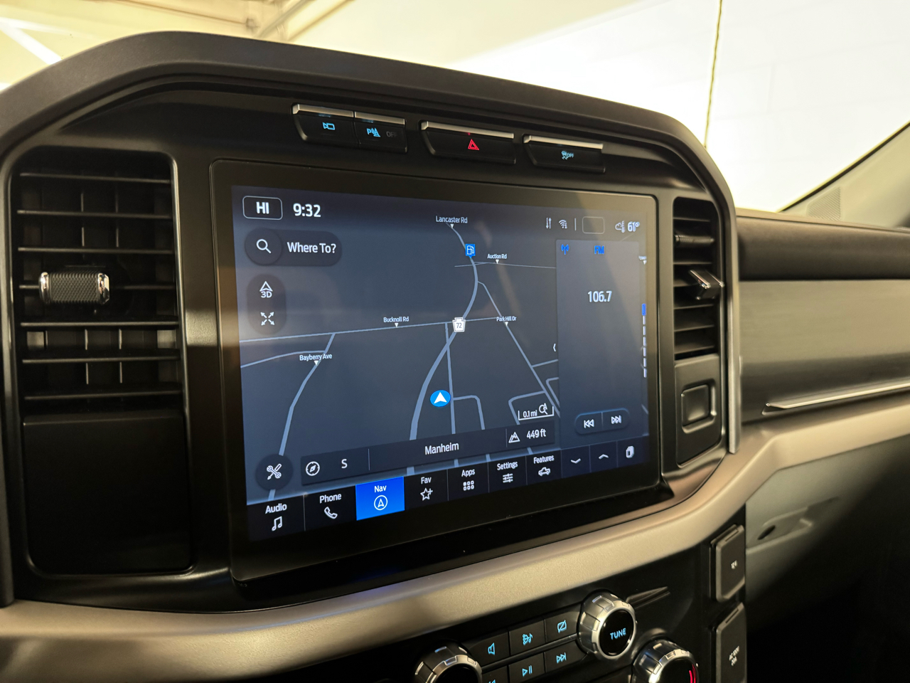 Ford F-150 Lightning  2023