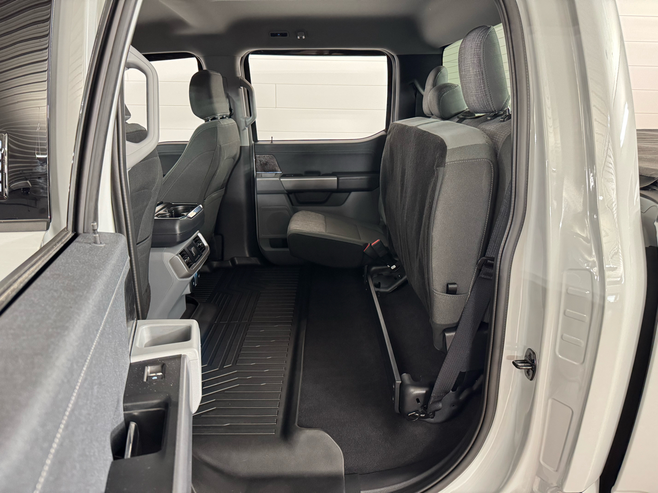 Ford F-150 Lightning  2023