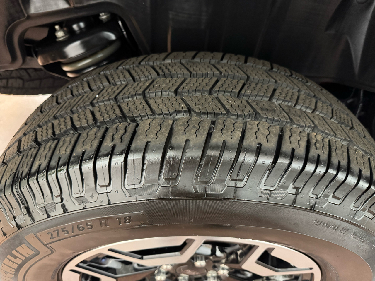 Ford F-150 Lightning  2023