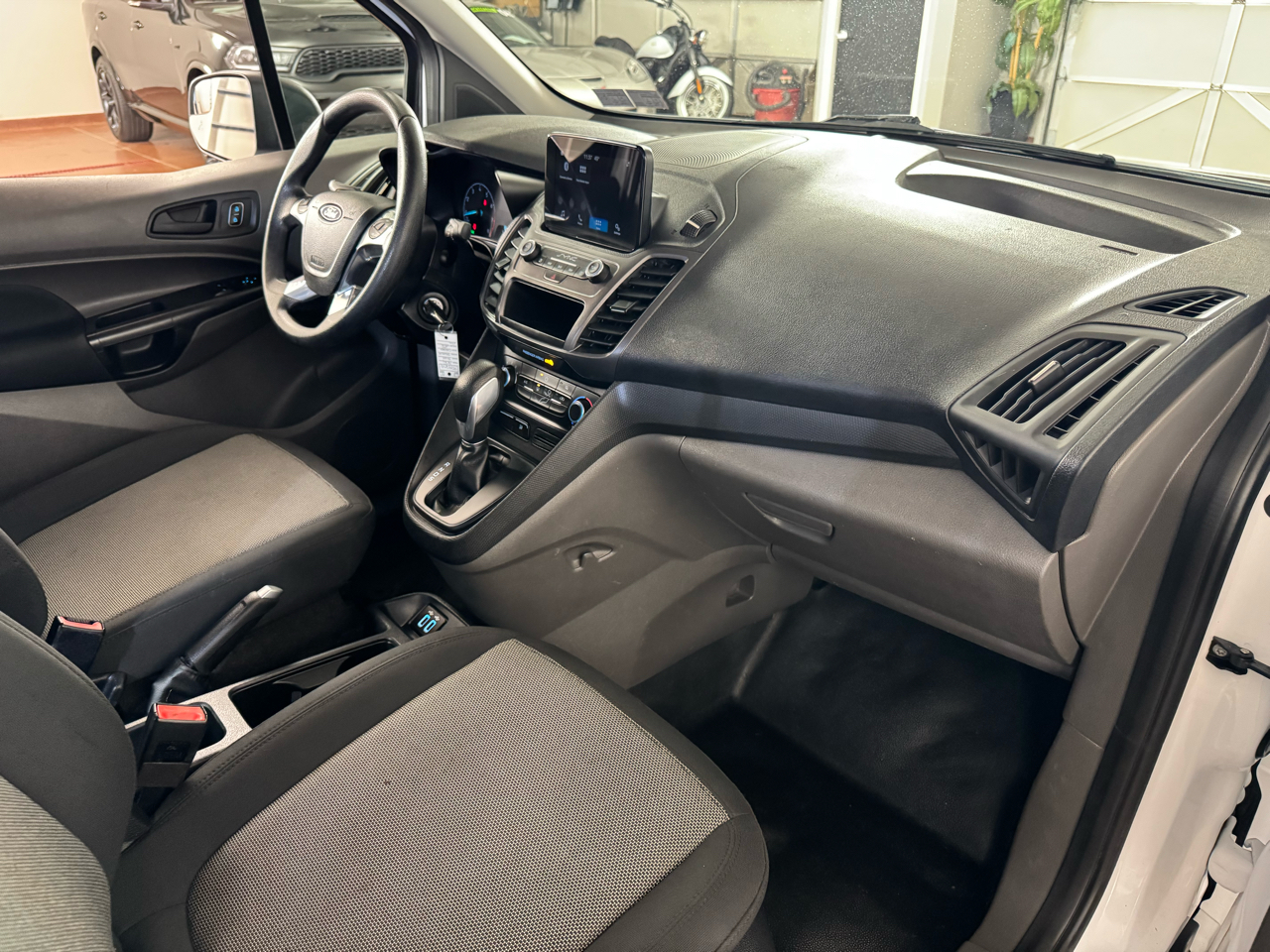 Ford Transit Connect Cargo Van XL LWB w/Rear 180 Degree Door 2019