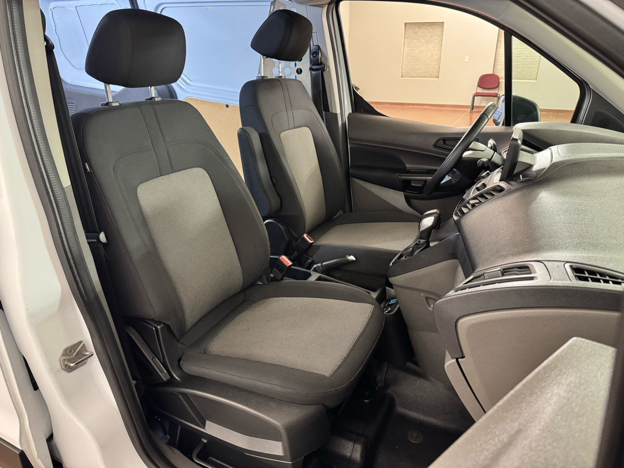 Ford Transit Connect Cargo Van XL LWB w/Rear 180 Degree Door 2019