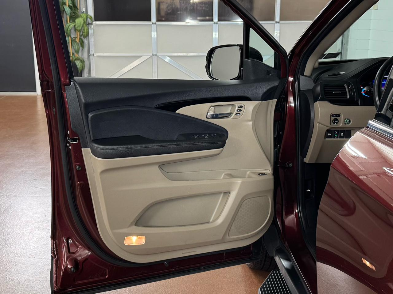 Honda Pilot Touring 8-Passenger AWD 2022