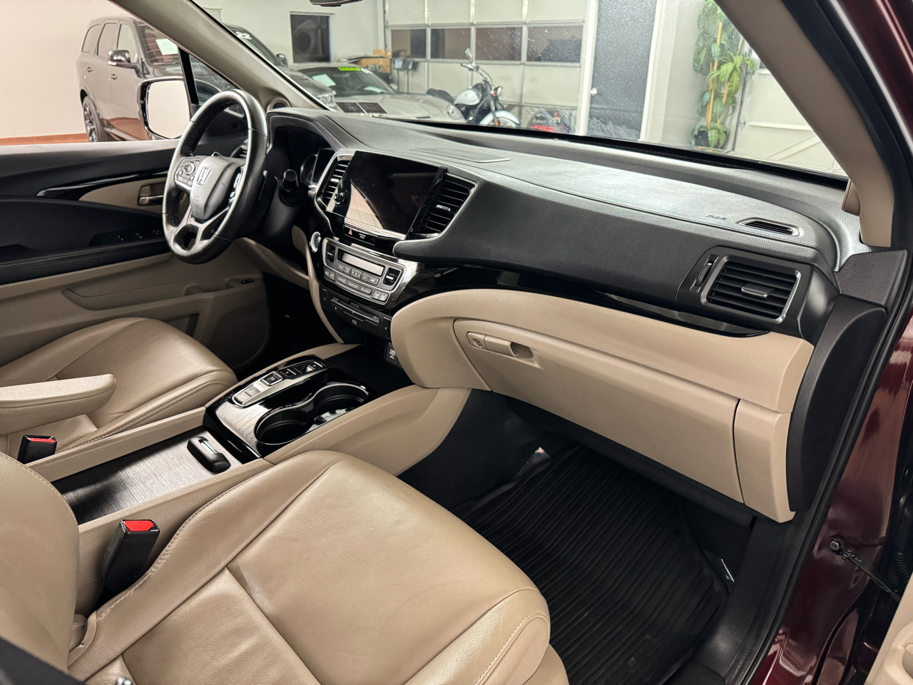 Honda Pilot Touring 8-Passenger AWD 2022