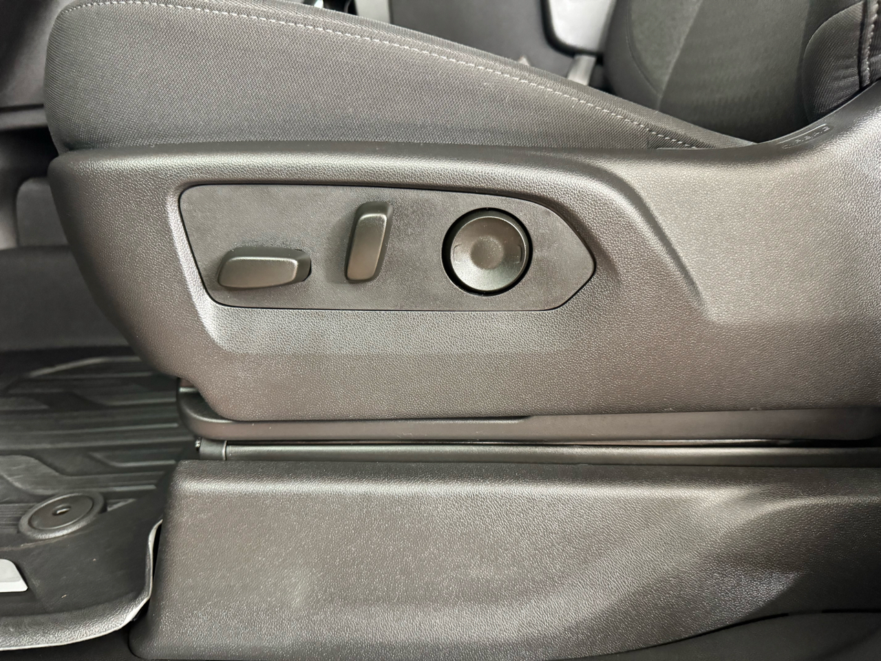 GMC Sierra 2500HD SLE Crew Cab 4WD 2025