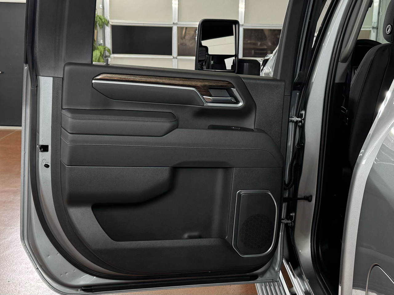 GMC Sierra 2500HD SLE Crew Cab 4WD 2025