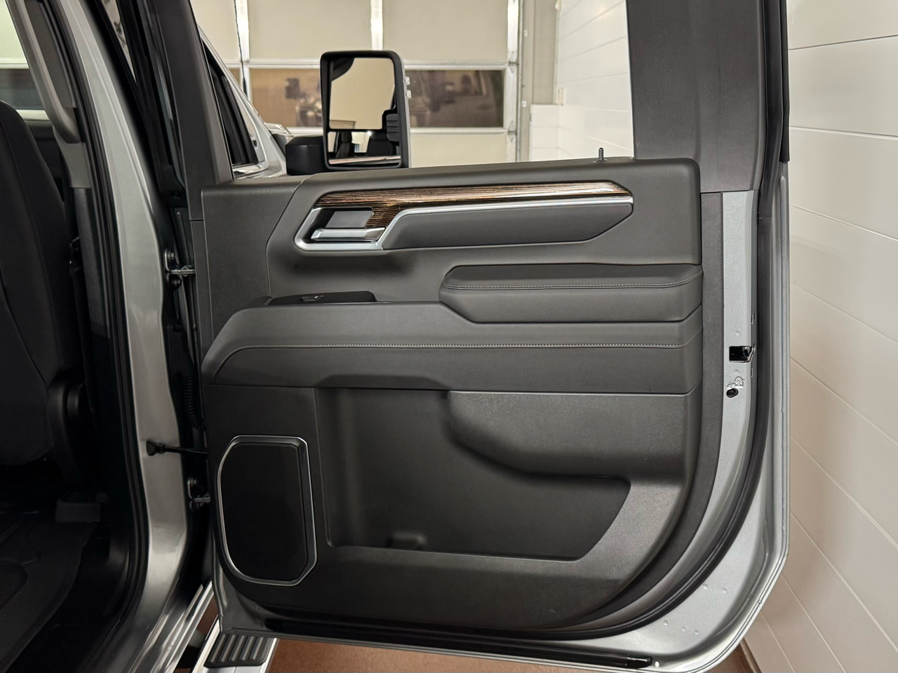 GMC Sierra 2500HD SLE Crew Cab 4WD 2025