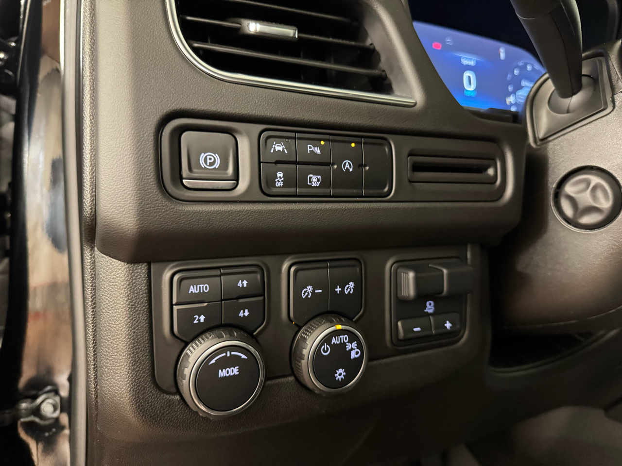 Chevrolet Suburban RST 4WD 2024