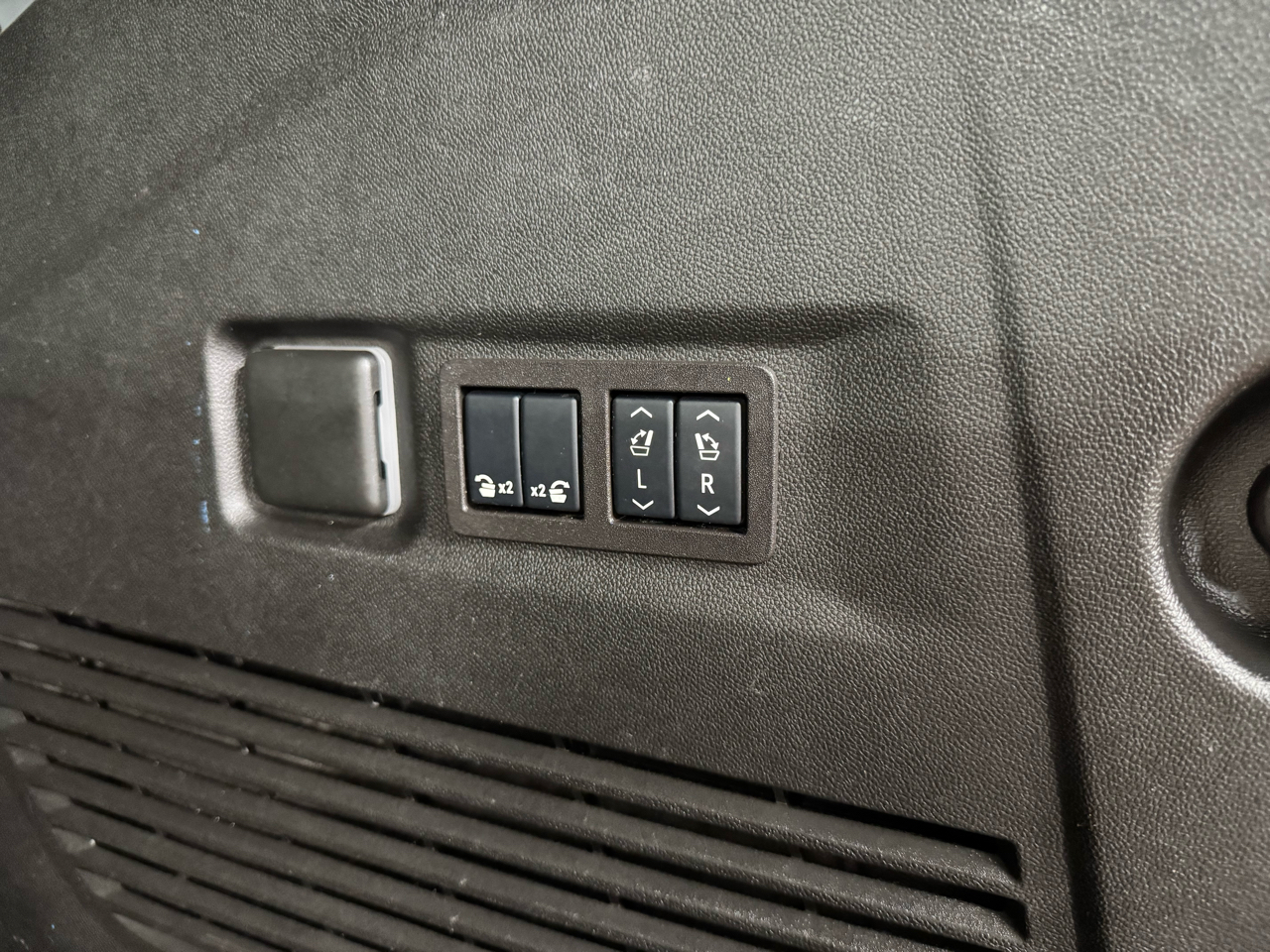 Chevrolet Suburban RST 4WD 2024