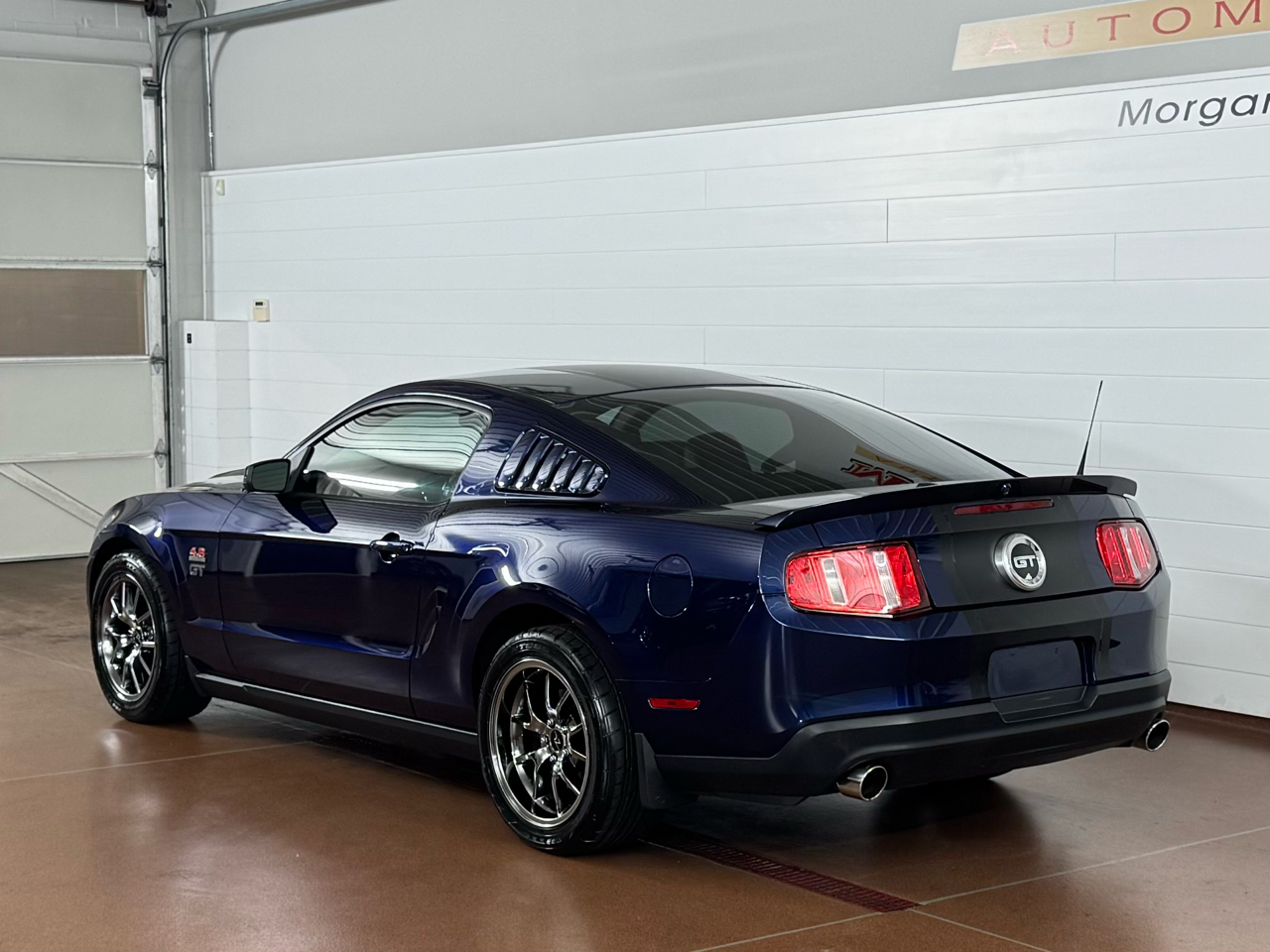 Ford Mustang  2010