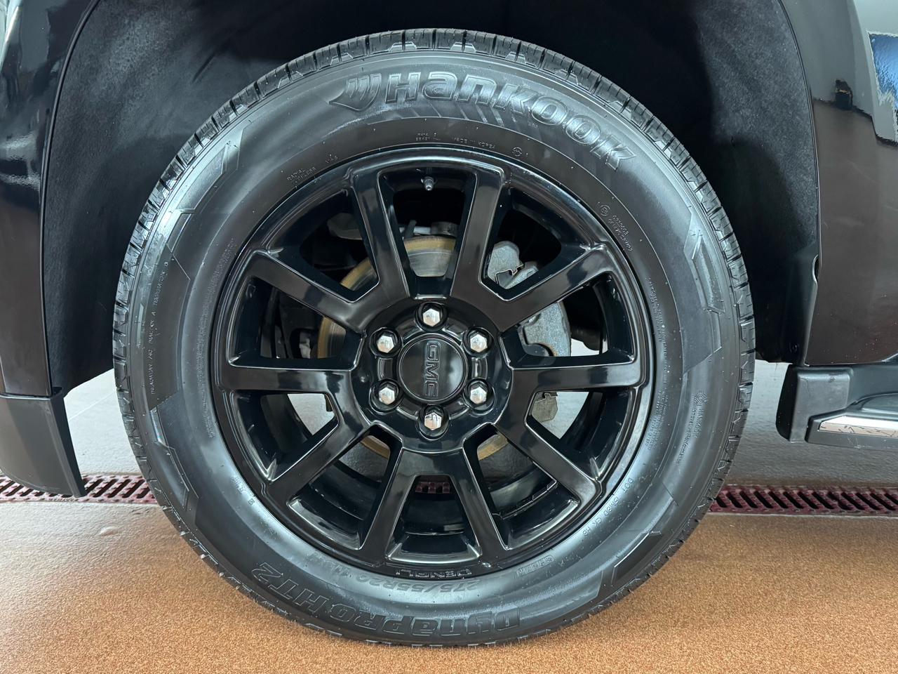 GMC Yukon Denali 4WD 2016