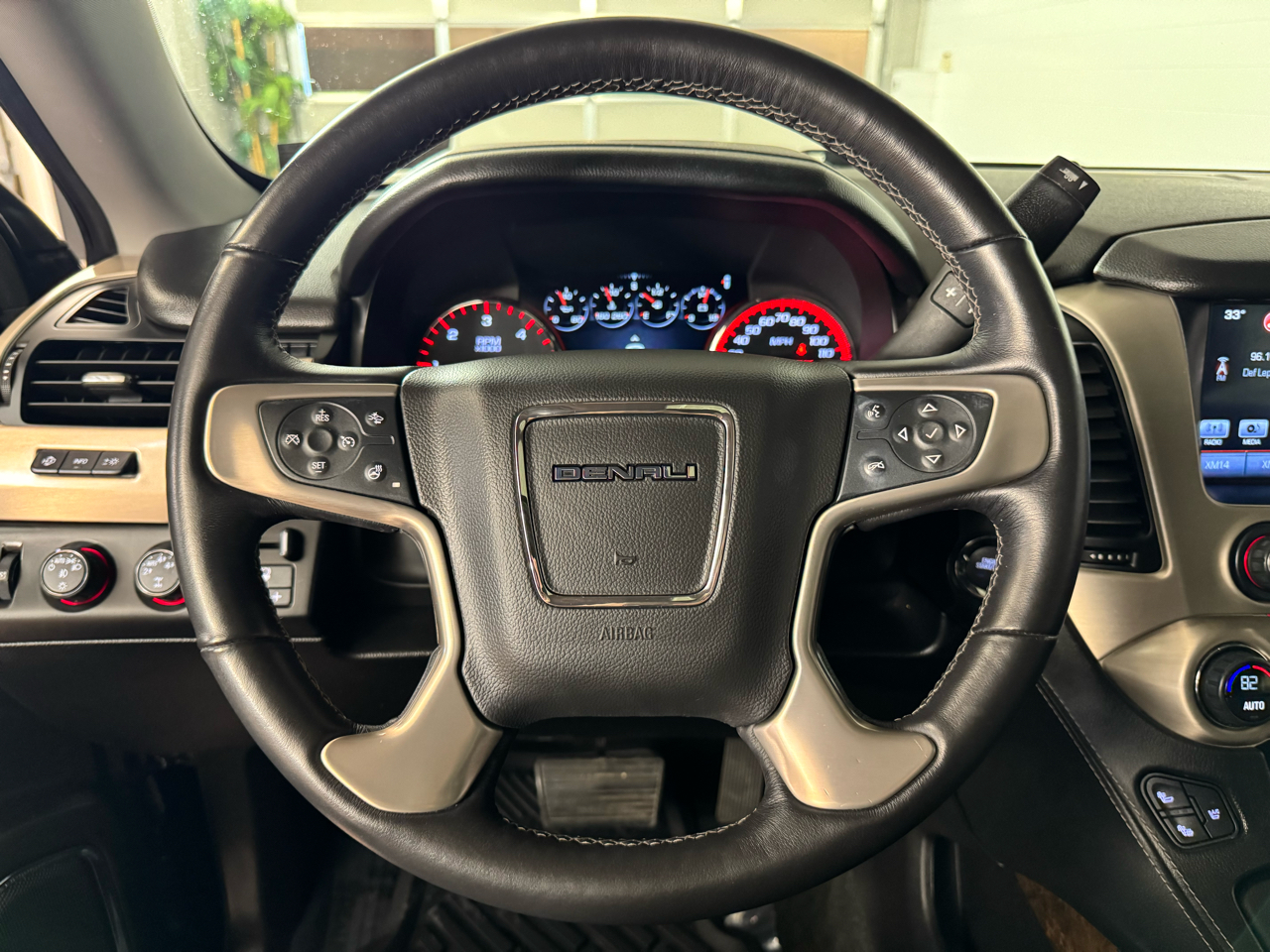 GMC Yukon Denali 4WD 2016