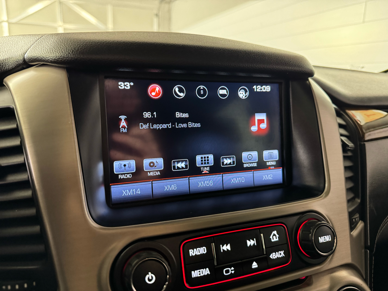 GMC Yukon Denali 4WD 2016