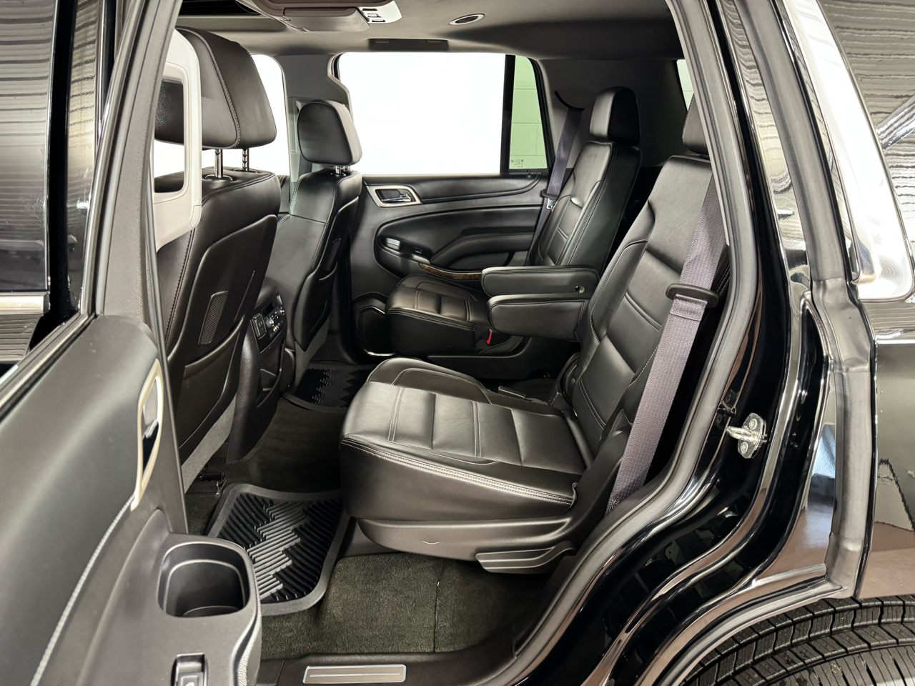 GMC Yukon Denali 4WD 2016