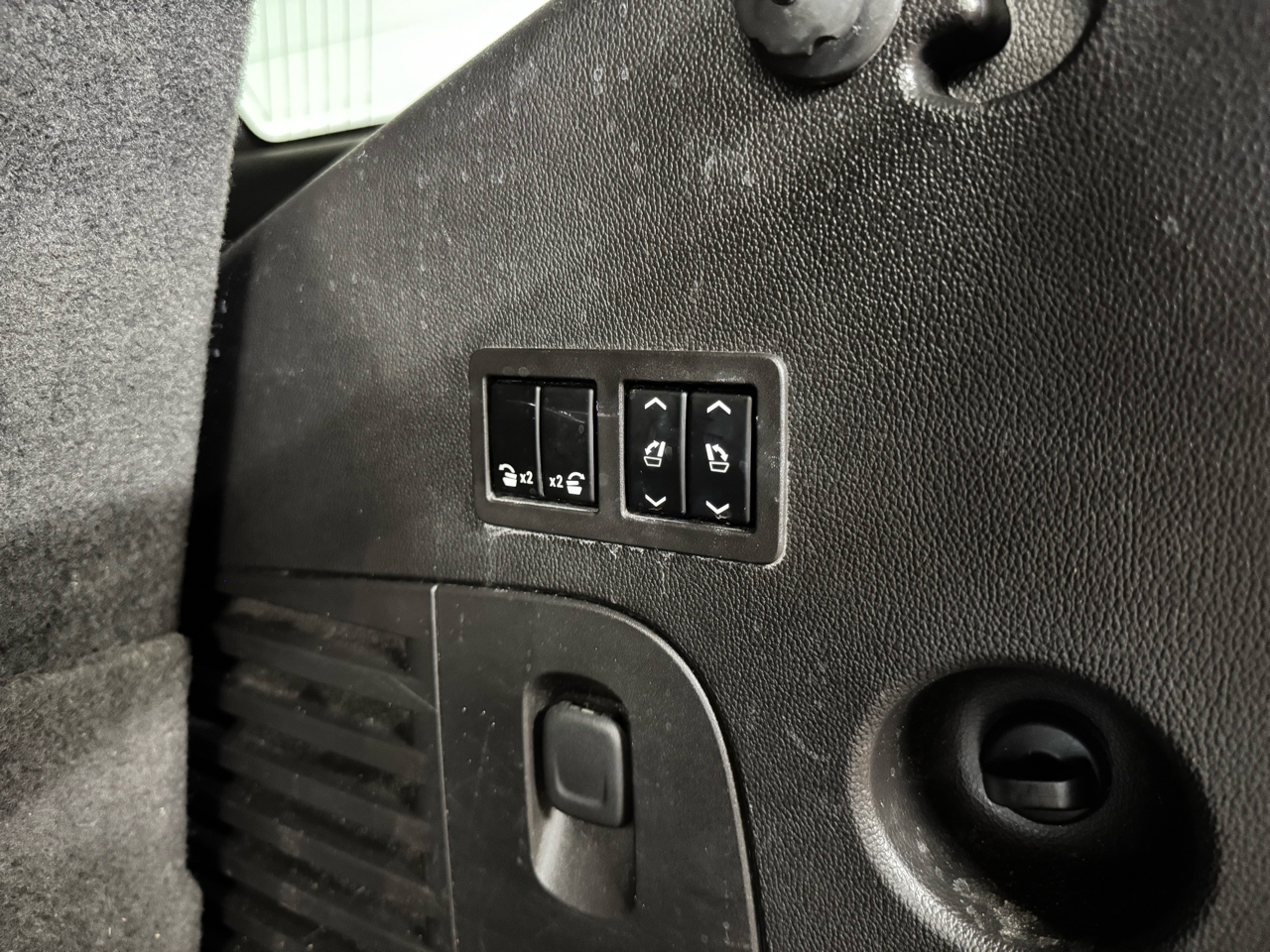 GMC Yukon Denali 4WD 2016