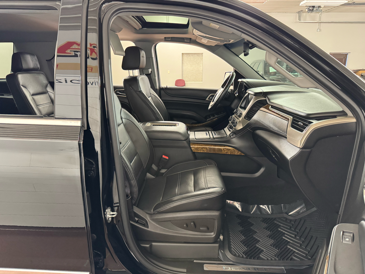 GMC Yukon Denali 4WD 2016