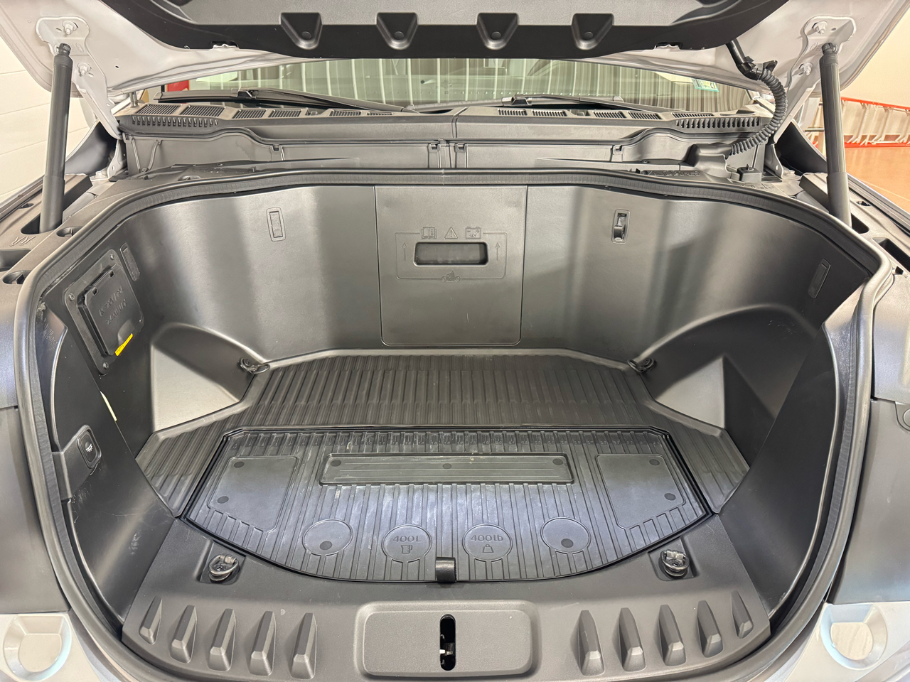 Ford F-150 Lightning  2023