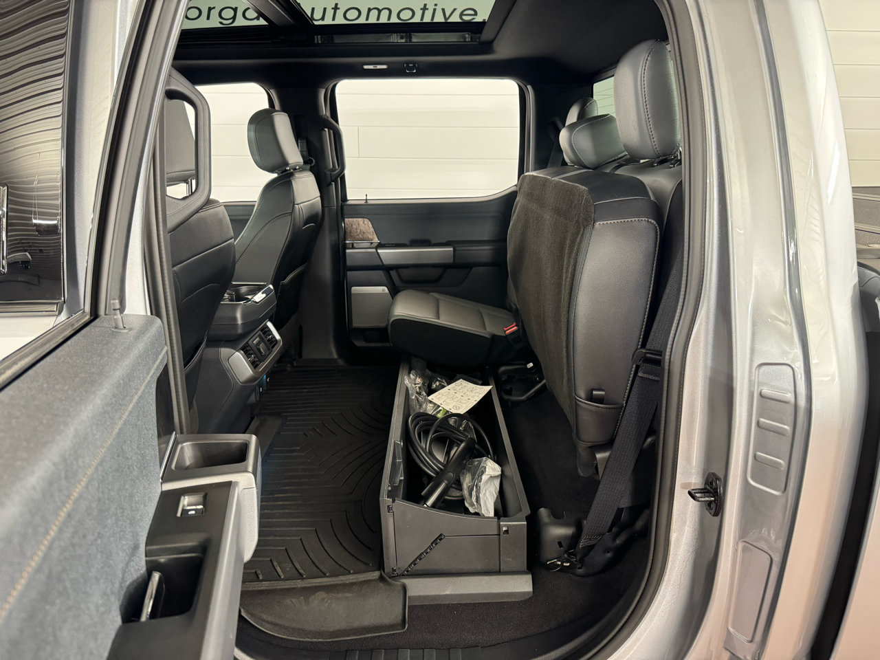 Ford F-150 Lightning  2023