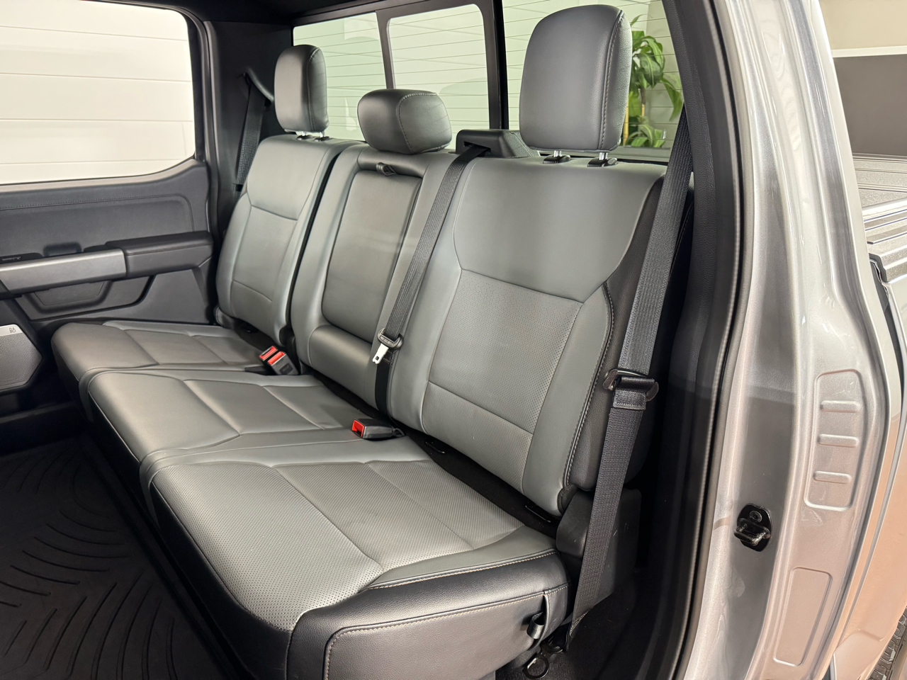 Ford F-150 Lightning  2023