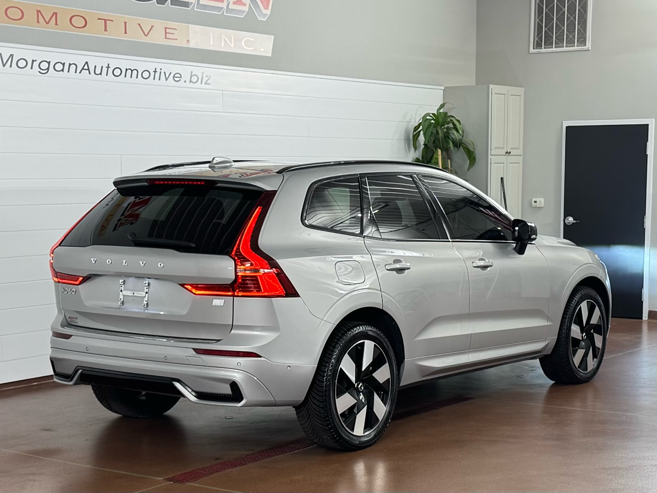Volvo XC60  2023