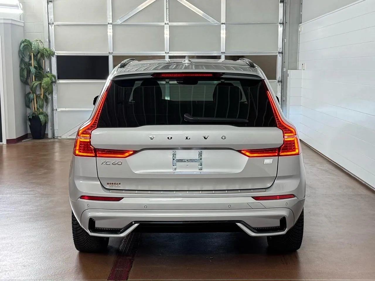 Volvo XC60  2023