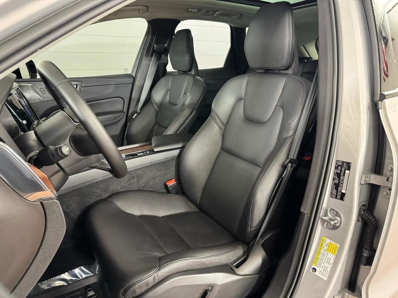 Volvo XC60  2023