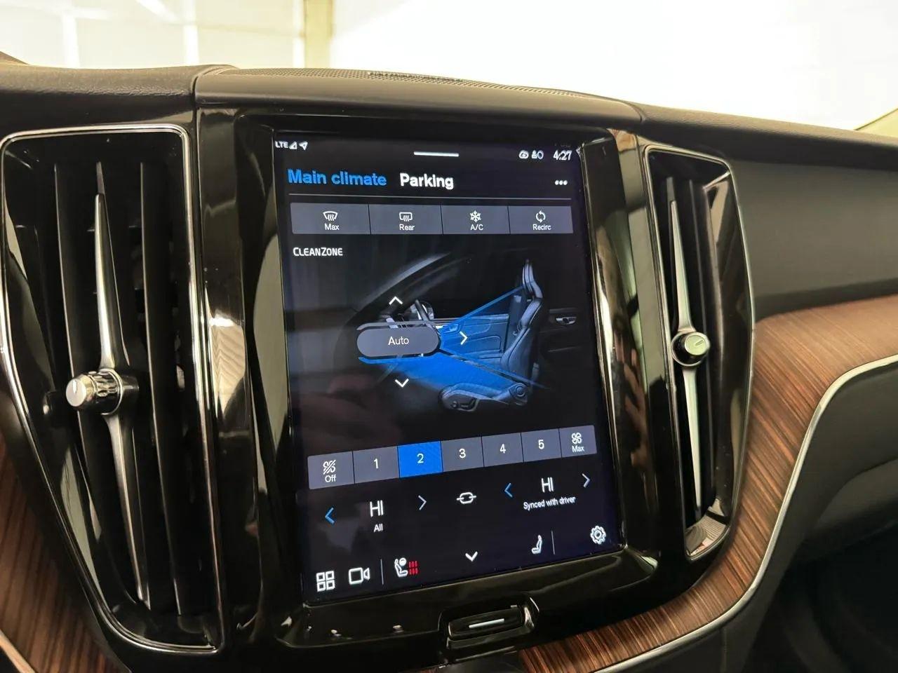 Volvo XC60  2023