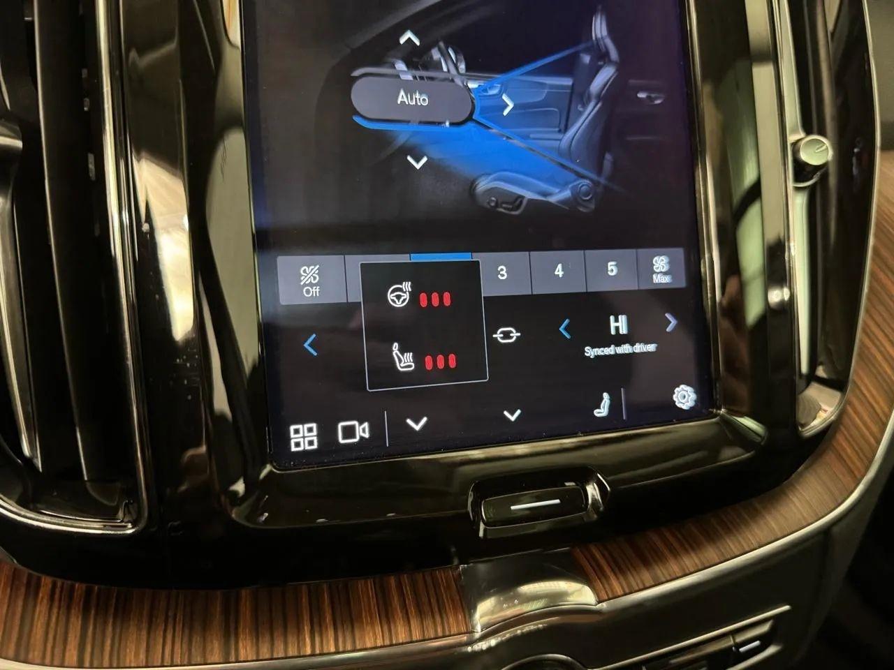 Volvo XC60  2023