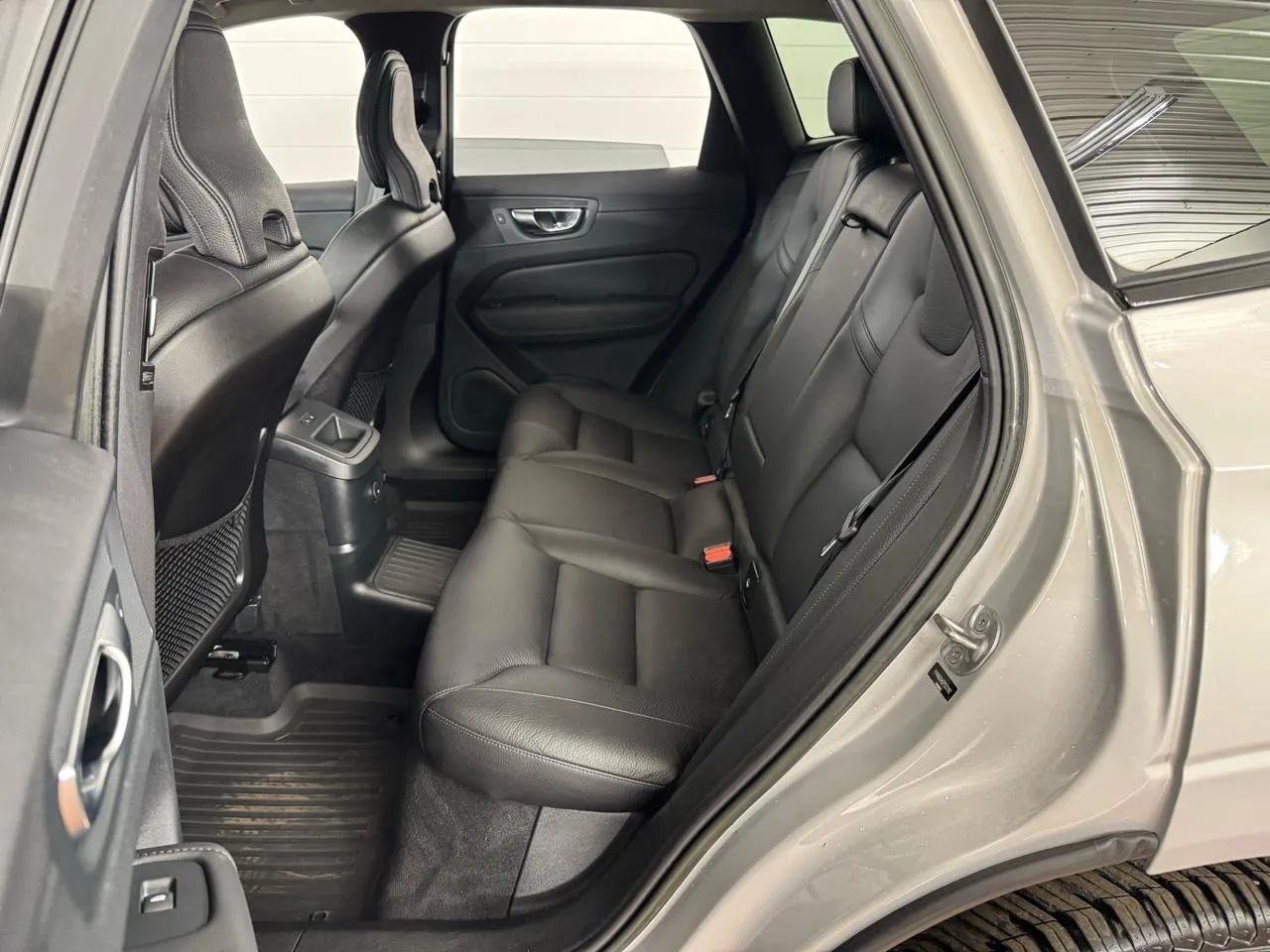 Volvo XC60  2023