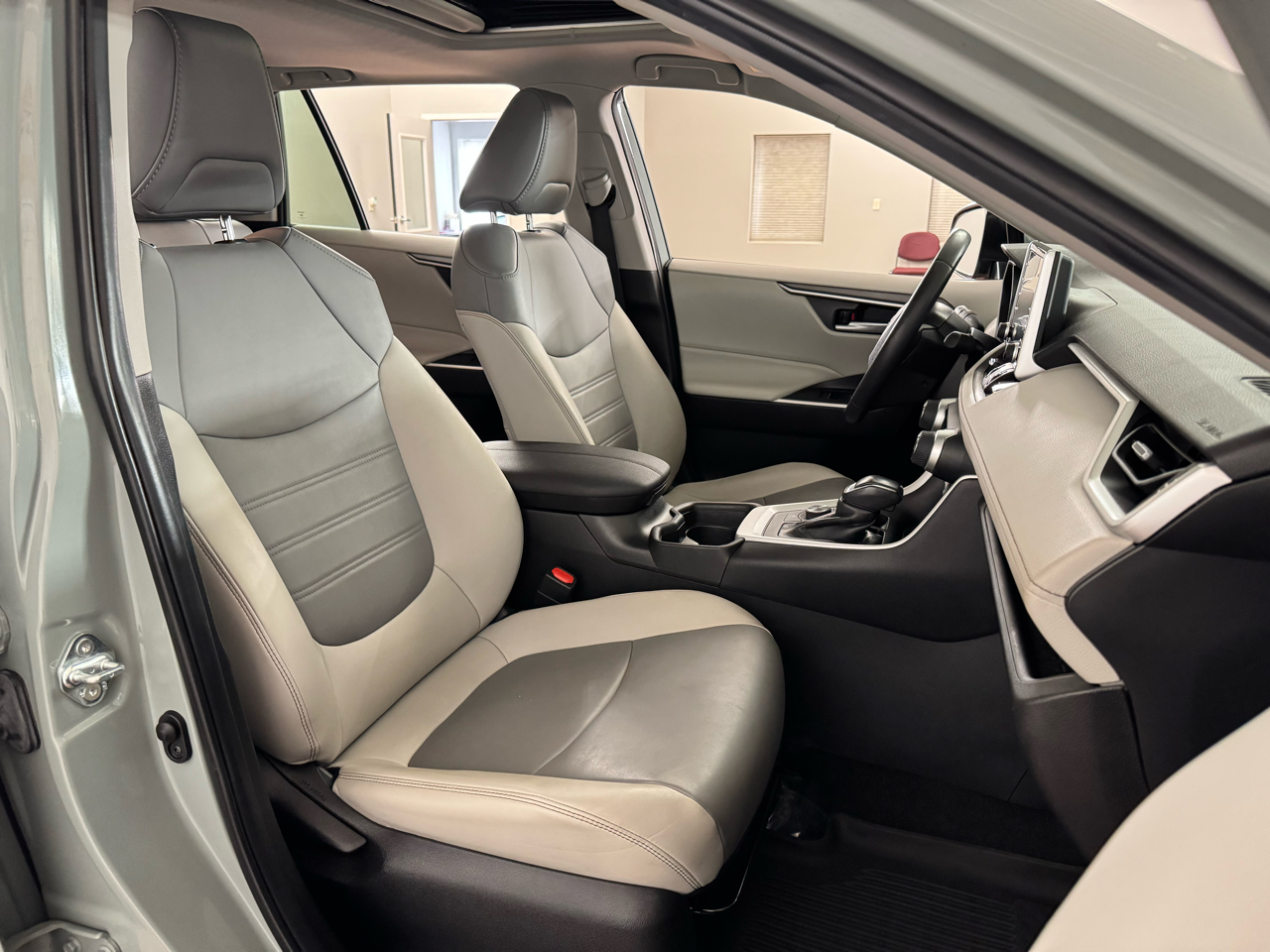 Toyota RAV4 Hybrid  2021