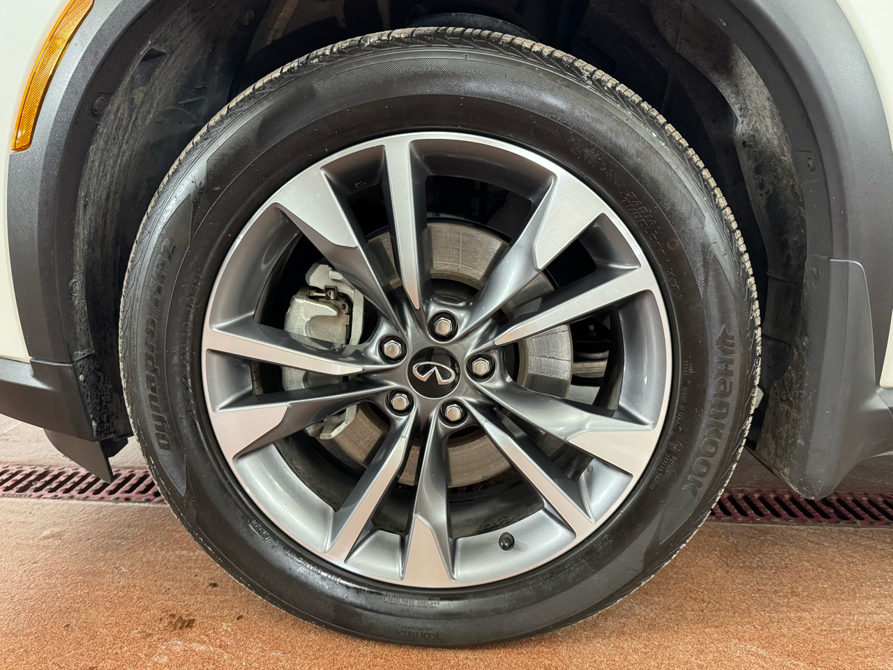 Infiniti QX60 LUXE AWD 2025