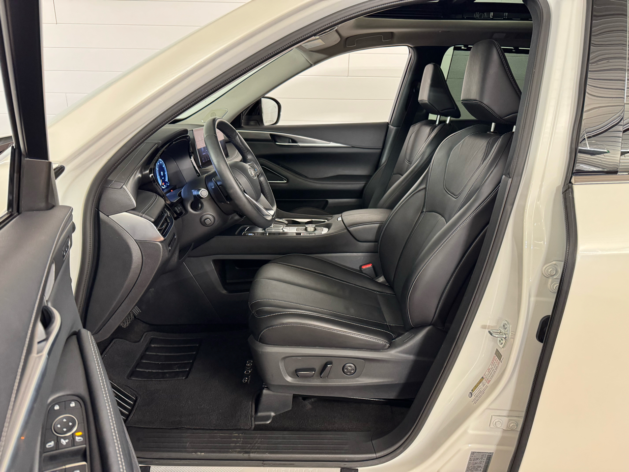 Infiniti QX60 LUXE AWD 2025