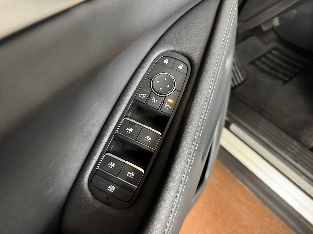 Infiniti QX60 LUXE AWD 2025