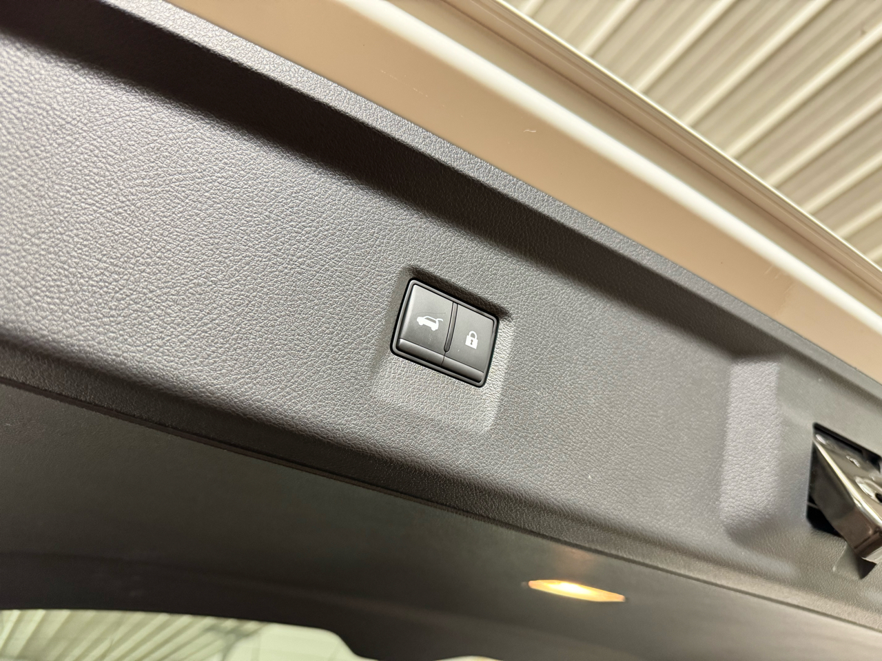 Infiniti QX60 LUXE AWD 2025