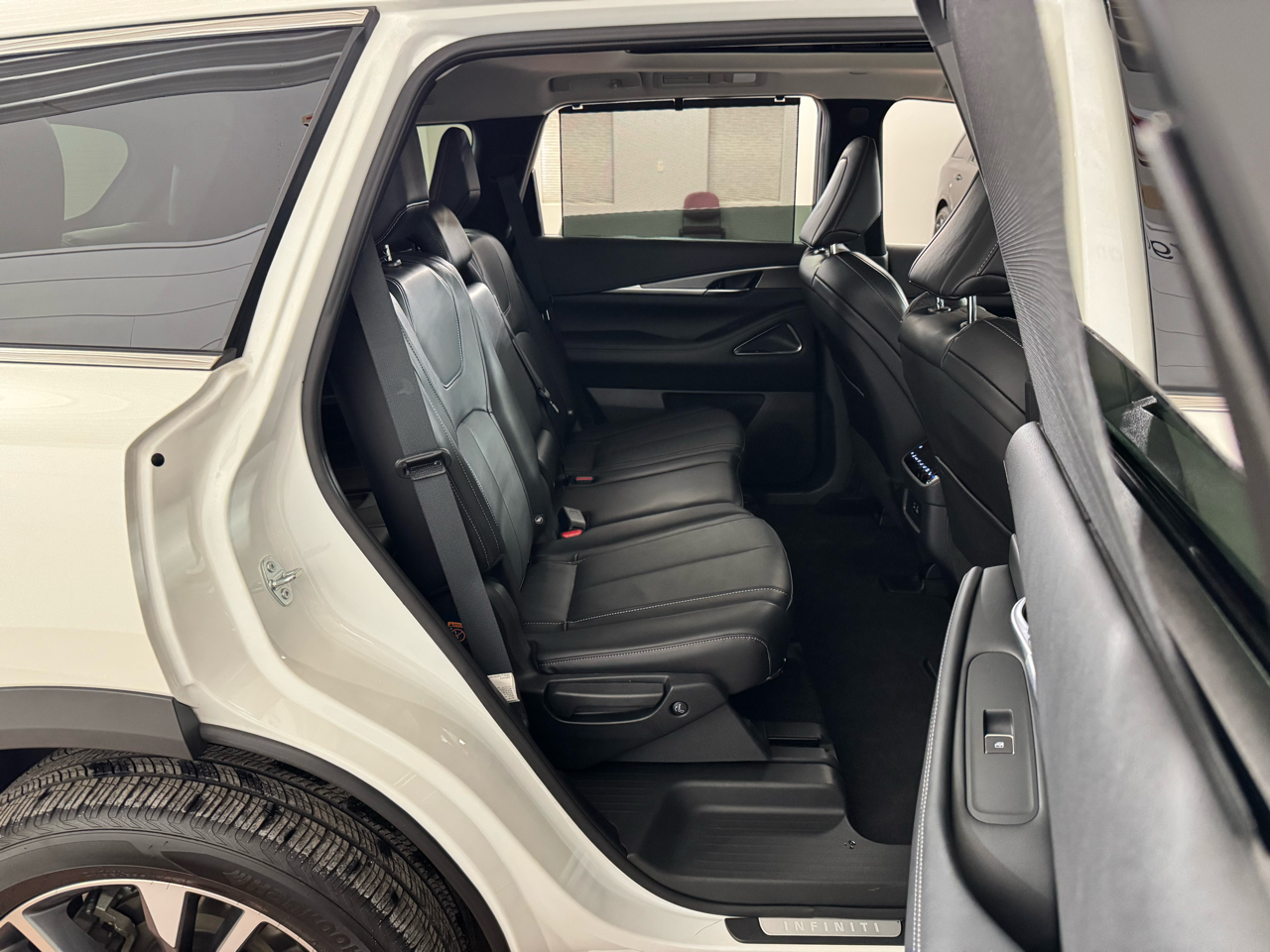 Infiniti QX60 LUXE AWD 2025