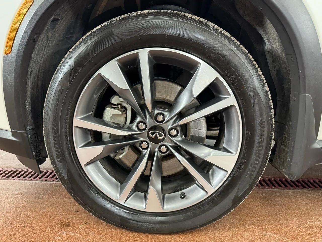Infiniti QX60 LUXE AWD 2025