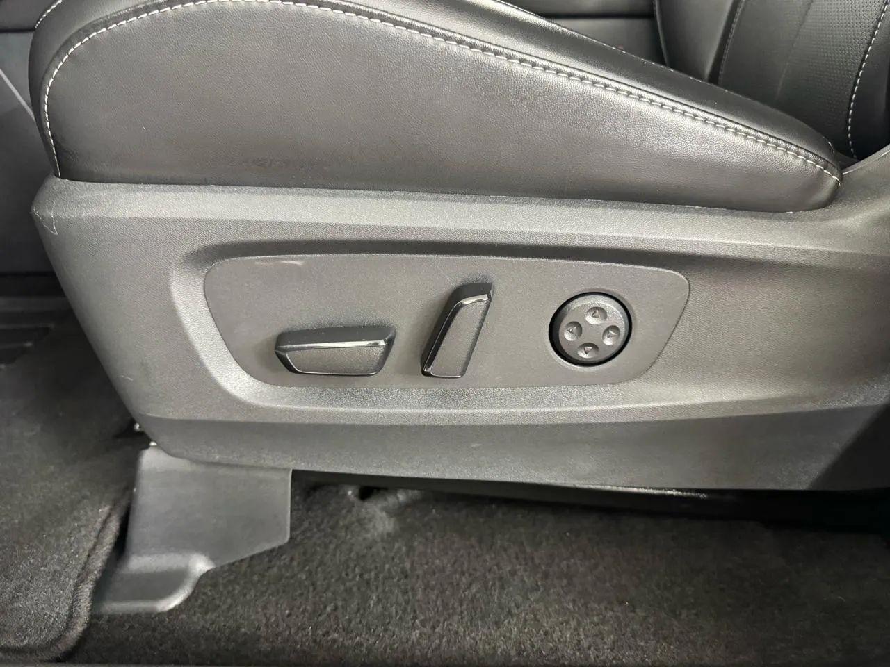 Infiniti QX60 LUXE AWD 2025