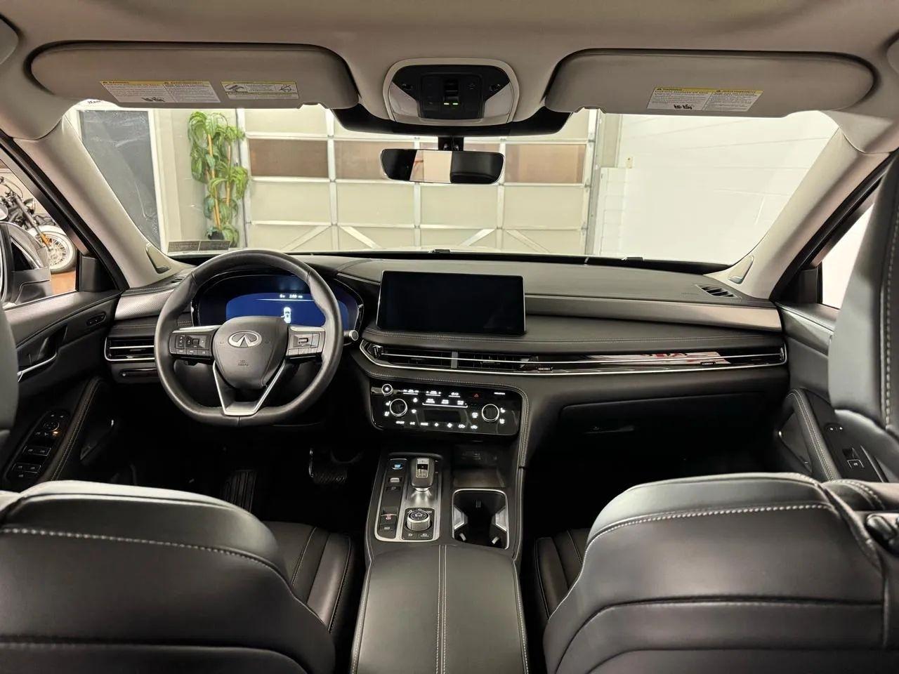 Infiniti QX60 LUXE AWD 2025