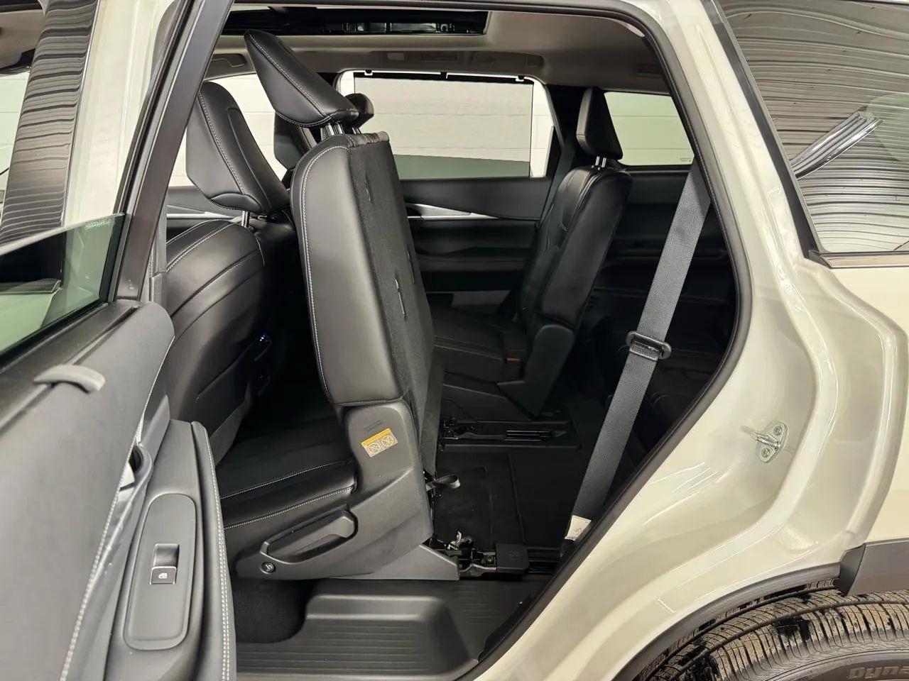 Infiniti QX60 LUXE AWD 2025