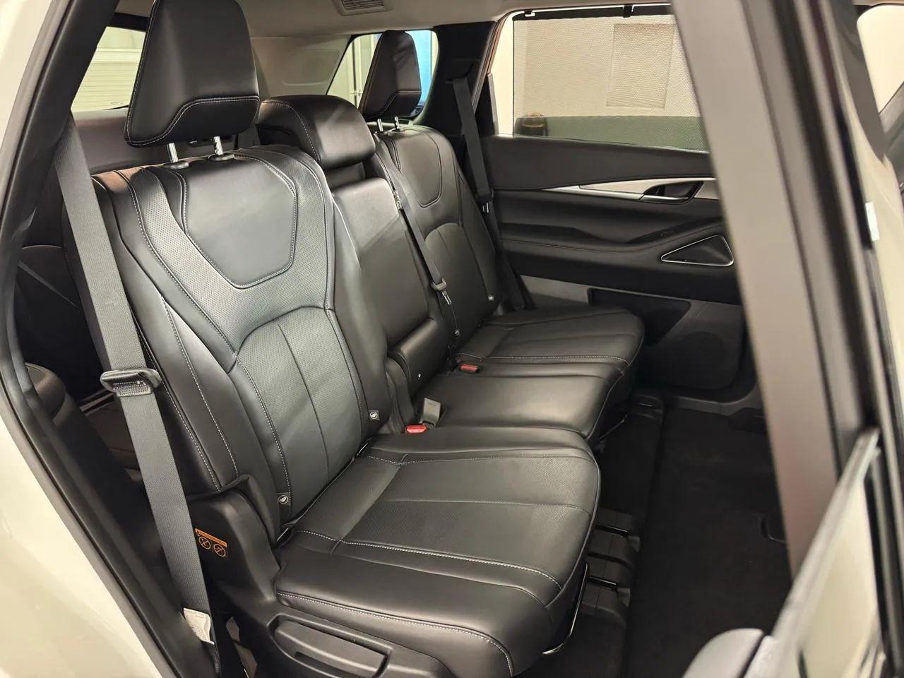 Infiniti QX60 LUXE AWD 2025