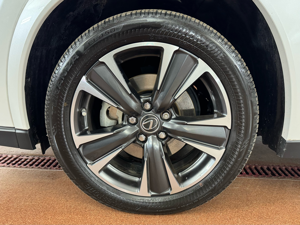 Lexus UX 250h Premium AWD 2023