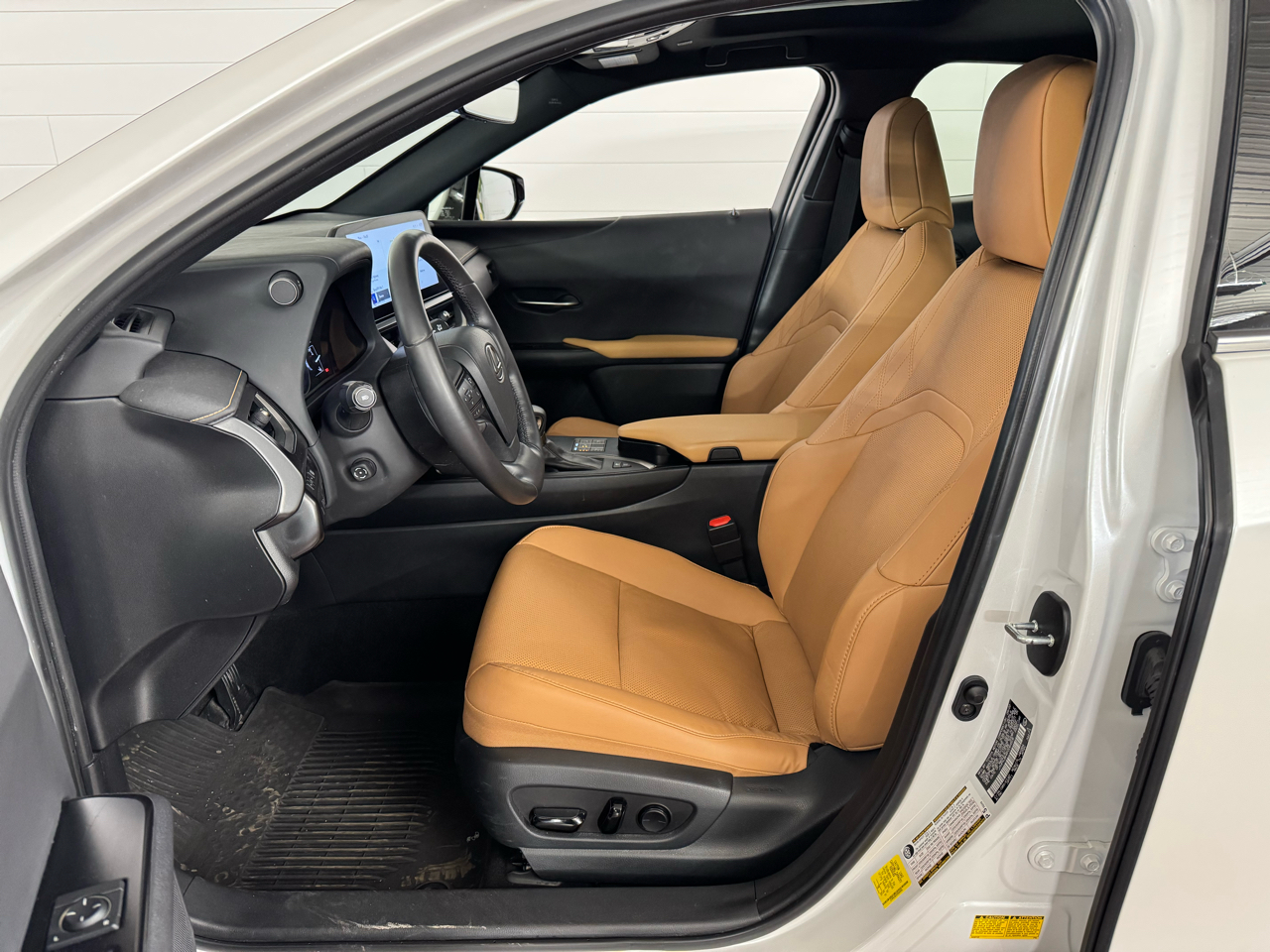 Lexus UX 250h Premium AWD 2023