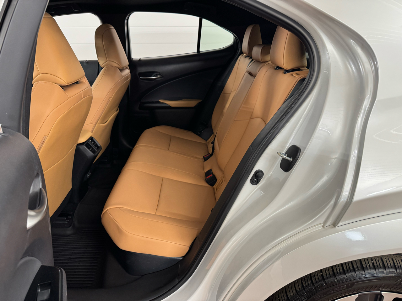 Lexus UX 250h Premium AWD 2023