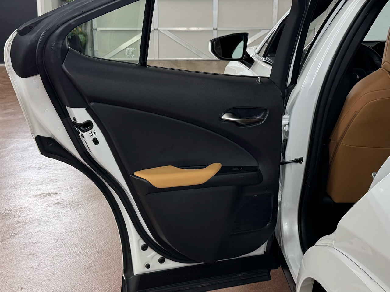 Lexus UX 250h Premium AWD 2023