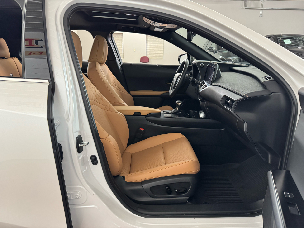 Lexus UX 250h Premium AWD 2023