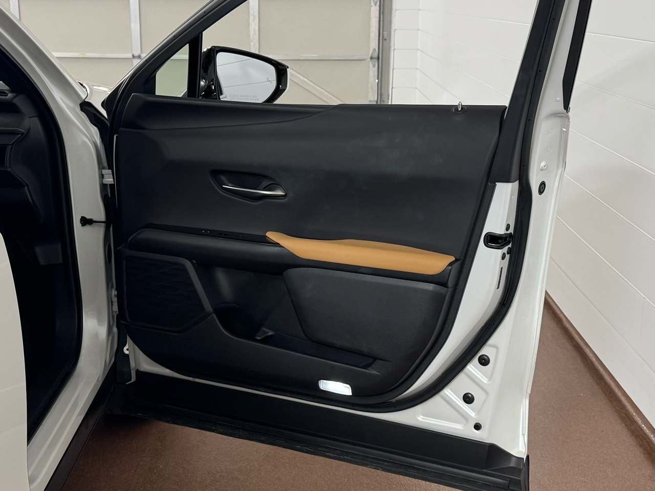 Lexus UX 250h Premium AWD 2023