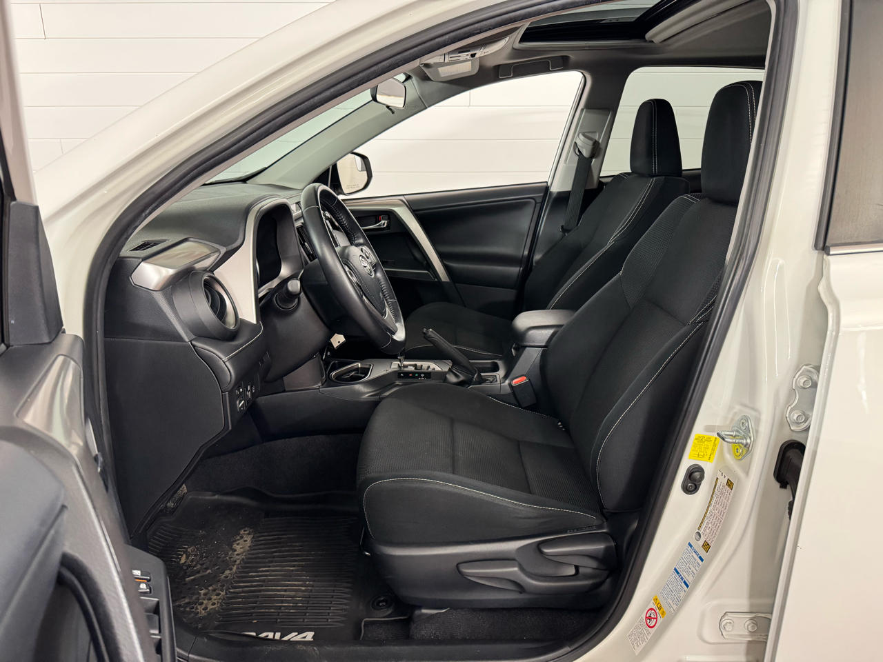 Toyota RAV4 XLE AWD 2017