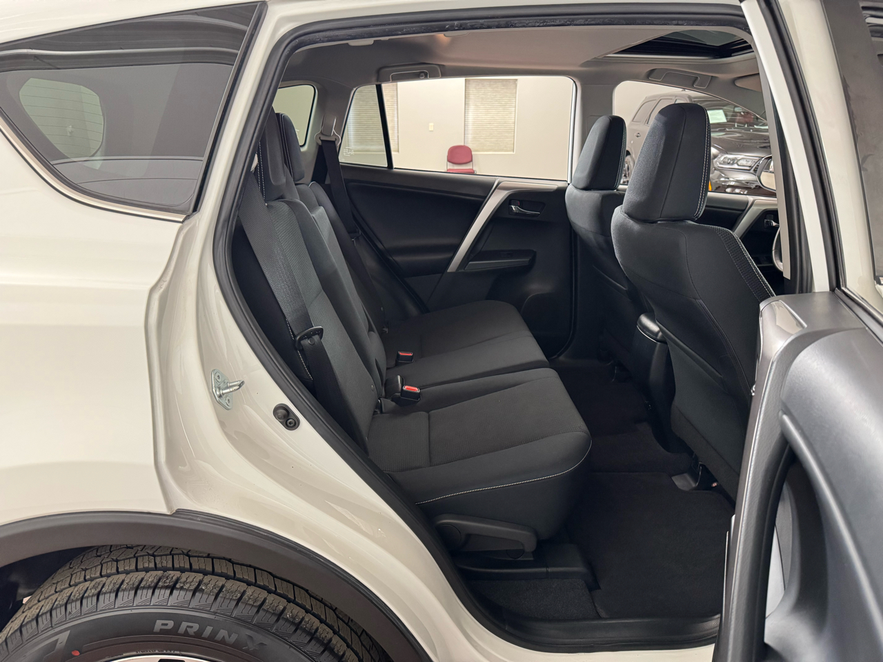 Toyota RAV4 XLE AWD 2017