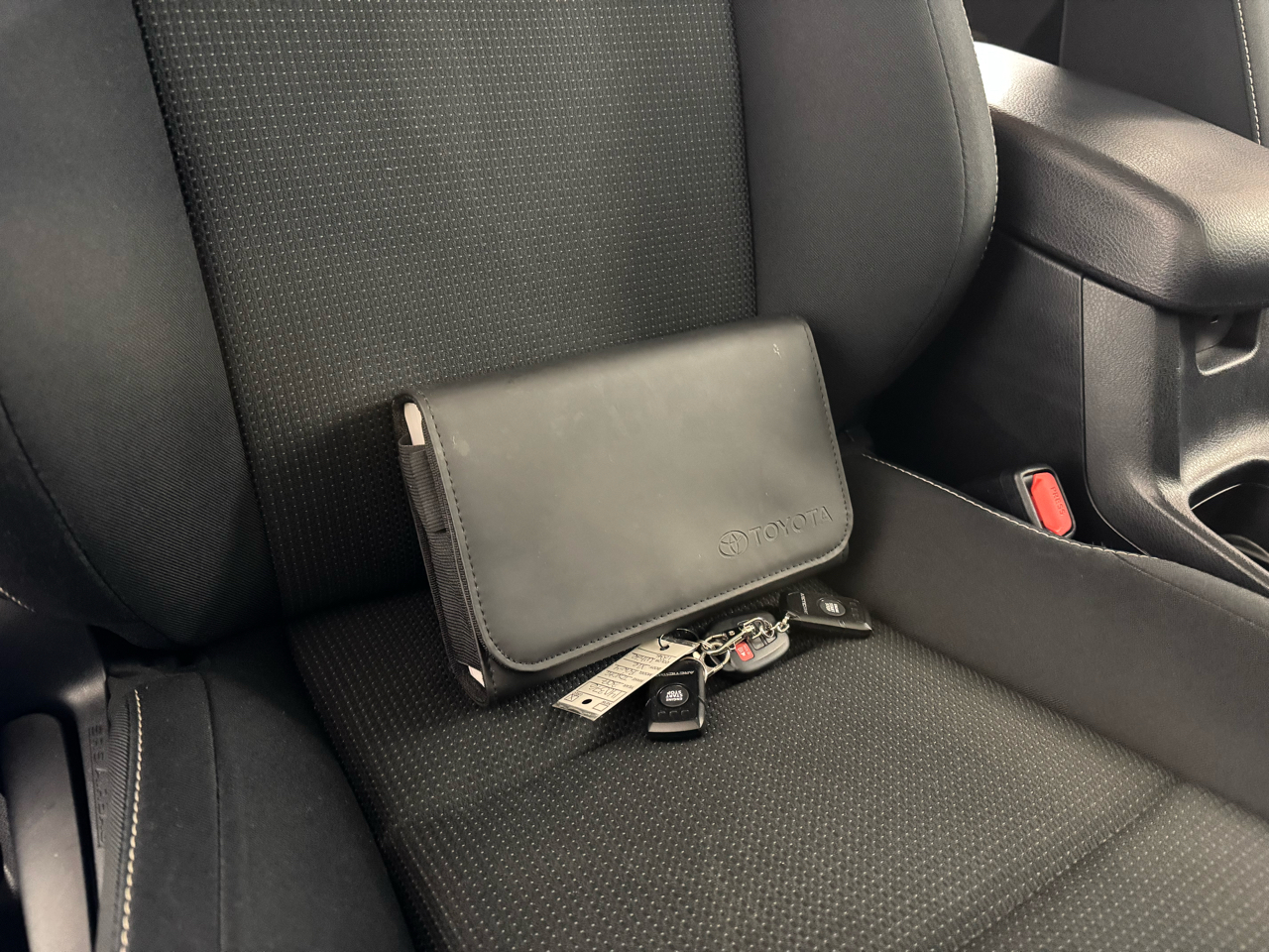 Toyota RAV4 XLE AWD 2017