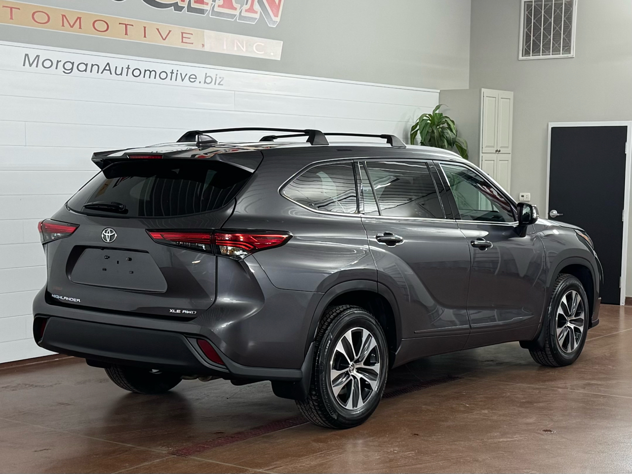 Toyota Highlander XLE AWD V6 2022